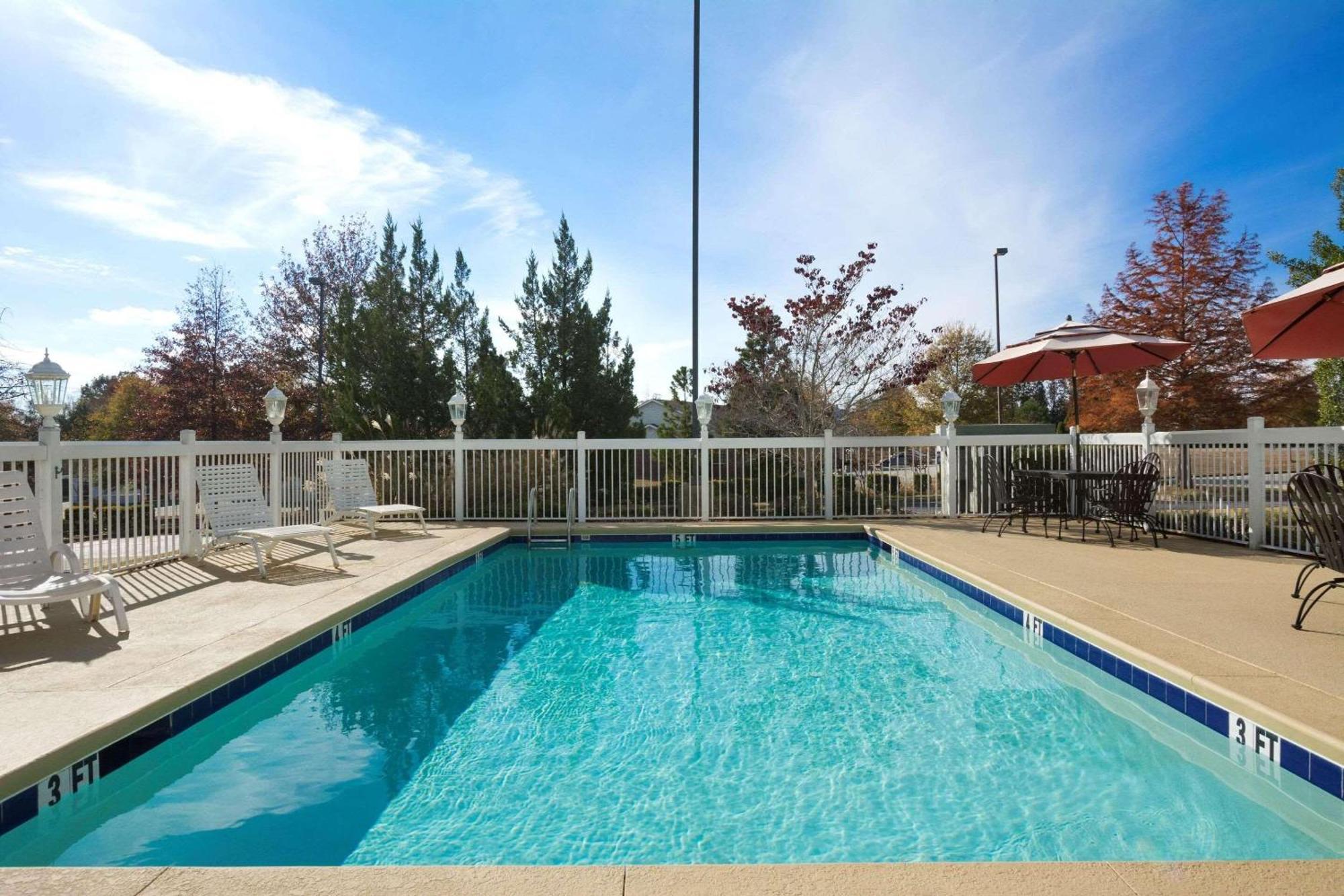 Country Inn & Suites By Radisson, Columbus, Ga Esterno foto